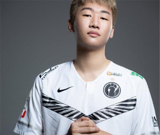 华体会官方平台 篮网前途光明!,JackeyLove新星锐不可当表现突出气势如虹延续